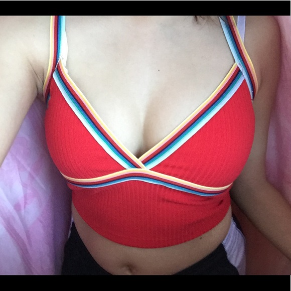 Red crop top - Picture 2 of 2